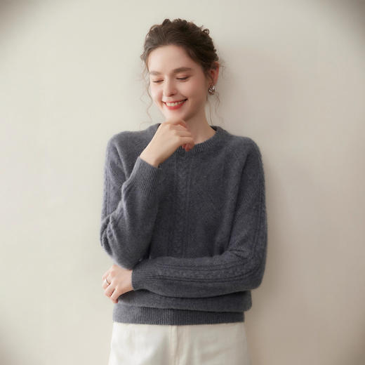 「高货rig」全新升级【铂金会员413/天猫559/差价146】(04659)洛诗琳气质圆领加厚羊绒衫2025秋冬宽松显瘦加厚麻花毛衣04659 商品图2