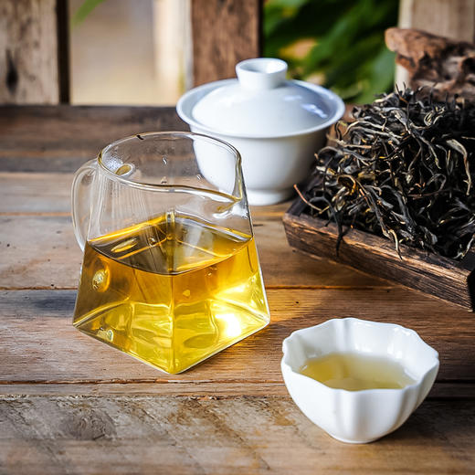 2025年【落水洞单株】 易武斗茶茶赛霸主 第1罐原价 第2罐半价！！云南易武茶区普洱茶生茶纯料散茶 罐装50g 商品图3