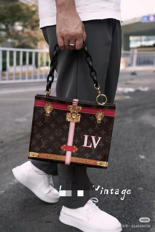 Lv 秀款 宫廷款 涂鸦老花 26 洗漱包 商品图2