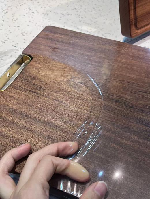 72小时发货【抗菌整木砧板】南美进口铁梨木+抗菌鸡翅木，硬度高、耐腐蚀，原木完整切割，不拼接无胶水！纯实木！防霉抗菌！无漆无蜡无甲醛，菜板加厚2.4厘米，耐高温，实拍 商品图14