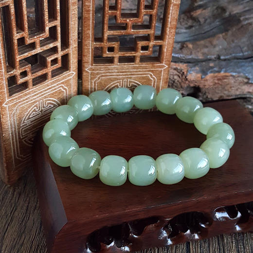 【天然正品】天然青海料细腻油润度佳桶珠约12.3*11.0MM湖水绿和田玉手串12.3*11.0MM（皆取最大值）女士030425AH86 特价 商品图4