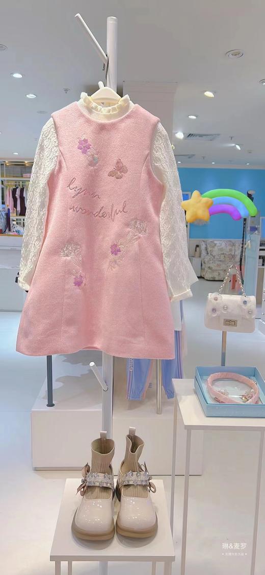 【春上新】8楼琳麦罗 LYNN&MILO 粉色毛呢字母花卉珠绣背心裙 商品图5
