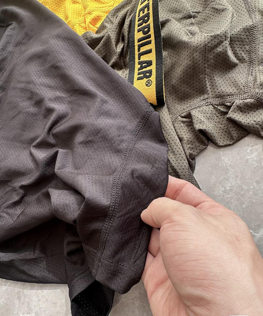 全新正品CATERPILLAR男士运动户外弹力速干短裤平角裤一盒4条装
两个色 S M L，颜色随机 商品图6