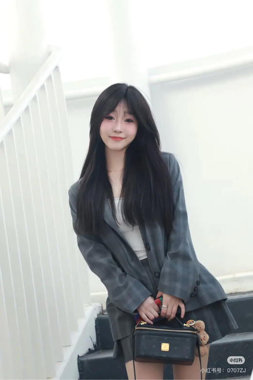 MCM 黑色 老花 盒子包 商品图2