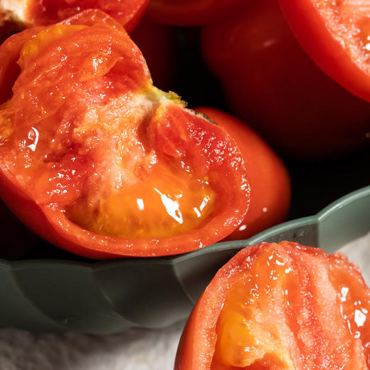 极客番茄丨六号果酸甜浓郁，适合生吃。这会儿口感相对春天滋味会淡一些，尝鲜还是很不错的。三号果皮薄多汁，生吃/炒菜。新鲜现摘现发⭐️京东快递 商品图7