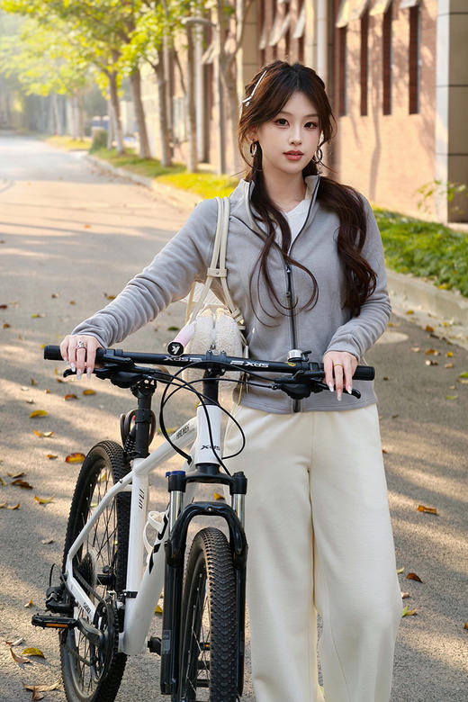 逸红颜明月优选 #羊绒益生菌【益生绒】立领拉链羊绒外套，从通勤到运动，陪伴你的松弛日常 商品图9