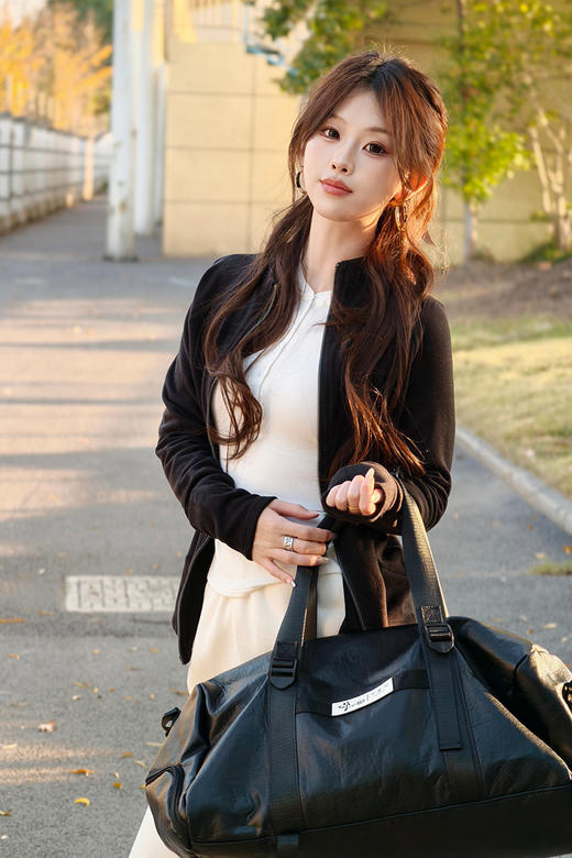 逸红颜明月优选 #lulu长袖亨利领上衣【自在衫】轻薄软肤的兰精莫代尔，超超超舒适，日常运动都能打！ 商品图4