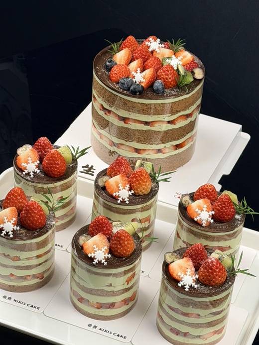 开心果巧克力草莓蛋糕（10点半后陆续出） 商品图2