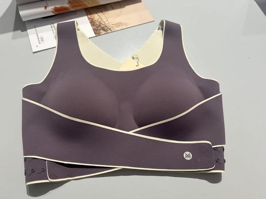 4楼MOLYVIVI活力撞色运动文胸：MLLC22388 售价218 折后174 商品图3