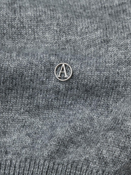 2025 秋冬高级灰假两件针织马甲拼接衬衫女 宽松休闲叠穿设计感长袖显瘦通勤上衣 商品图4