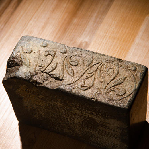 南北朝“忍冬纹”佛教砖制砚 商品图9