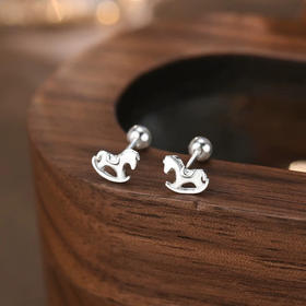 可爱小木马耳骨钉S925耳环-纪念日百货门店同款168247197