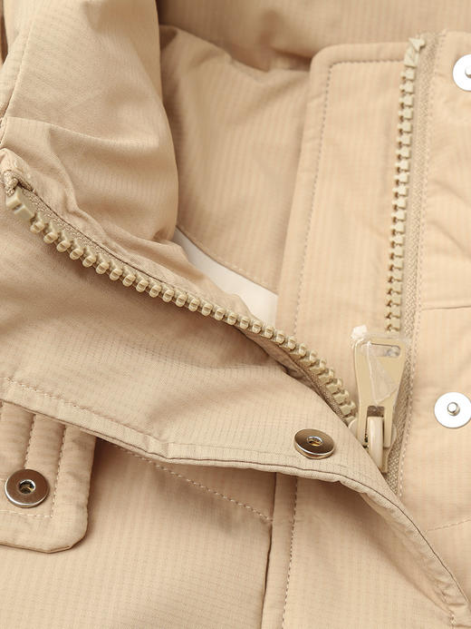 2025 秋冬浅卡其色中长款连帽羽绒服女 大口袋工装风加厚保暖面包服 宽松休闲通勤防风御寒长款羽绒外套 商品图2