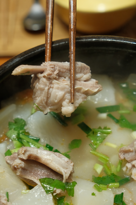 「牧民现宰现杀！」新疆盐碱山羊娃子奶香不膻·顺丰空运直邮