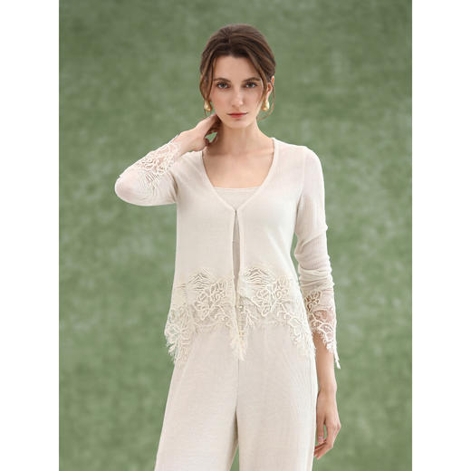 COCOBELLA重工水溶蕾丝定位拼接针织衫女夏通勤开衫MZ3196-2 商品图1