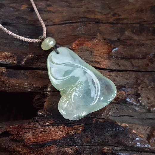 【天然正品】A货翡翠天然细腻冰种晴水飘黄鱼造型（连年有余）翡翠吊坠项链38.3*28.6*7.7MM（皆取最大值）女士311025AH10 商品图5