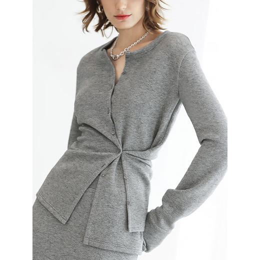 COCOBELLA多穿法不规则捏褶毛针织衫女休闲内搭上衣MZ3302-2 商品图0