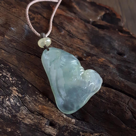 【天然正品】A货翡翠天然细腻冰种晴水飘黄鱼造型（连年有余）翡翠吊坠项链38.3*28.6*7.7MM（皆取最大值）女士311025AH10 商品图3