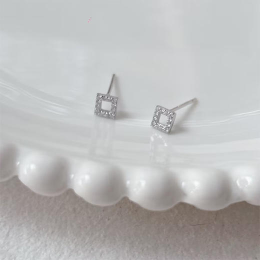 简约气质闪亮耳饰S925耳环-纪念日百货门店同款168247111 商品图3