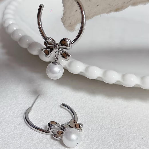 韩版甜美风蝴蝶结珍珠银针耳环-纪念日百货门店同款168046723 商品图4