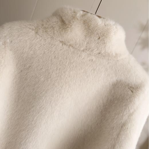 「自」全新升级【铂金会员735/天猫999/差价264】(04159)洛诗琳立领环保水貂毛立领外套2025冬季小个子皮毛一体外套 商品图2