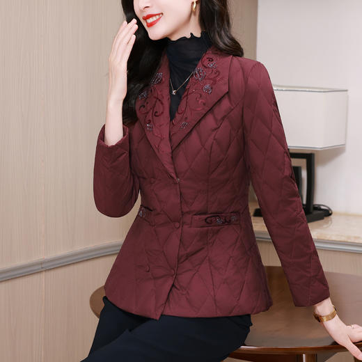 KQL B43N1662西装领刺绣双排扣羽绒棉服保暖加厚棉衣 商品图3