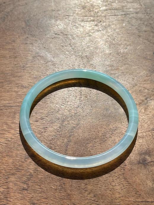 冬青色鱼脑冻玉髓玛瑙细条手镯，顺丰包邮 商品图5