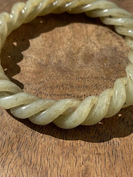 和田糖沁白玉镂雕麻花环手镯，顺丰包邮 商品图10