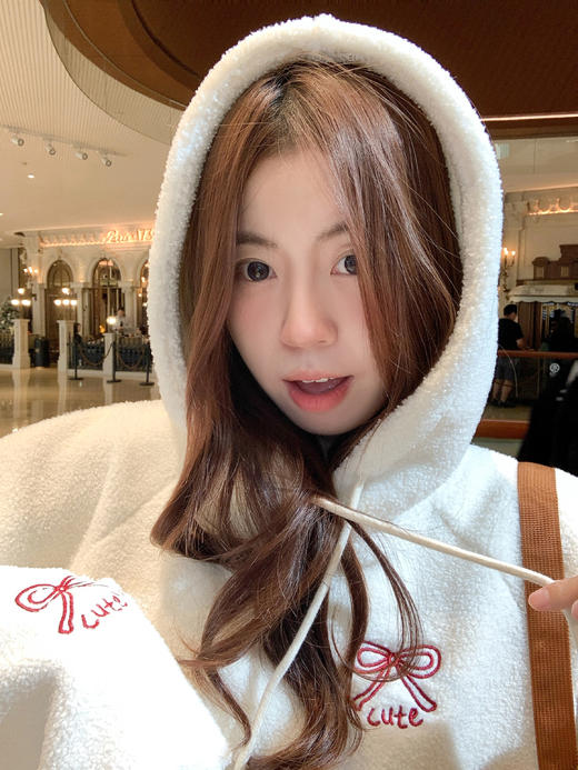 <曾小咸推荐>现货秒杀 ！微信超特价！羊羔毛连帽卫衣 日常229.99 立减100 秒杀129.99！！ 商品图5