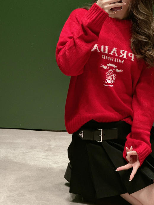 普拉达  爆款发财红 羊绒针织衫(KX*MM) 商品图2