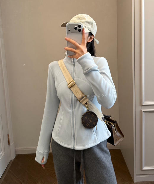 lu同款600G奥利绒小立领收腰外套 商品图1