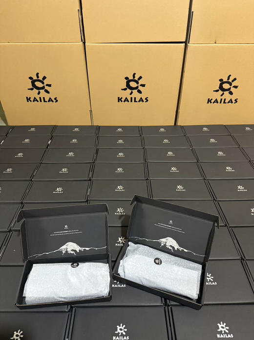 原单正品，出亚马逊订单，售价68欧元！凯乐石秋冬最新款极地专业系列全功能防水防风保暖触屏情侣款手套
颜色，黑色，灰色
尺码：男款，女款
材质：进口SBR潜水布 商品图6