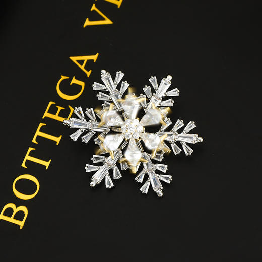 雀说 雪花锆石可旋转胸针超美高级感立体胸花XZ60225 商品图1