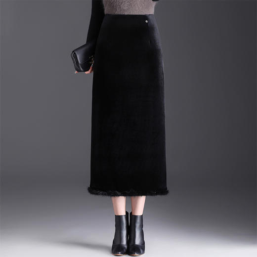QYM 3586-Y丝绒拼结直筒半身裙中长款包臀裙厚款开衩半身裙 商品图3