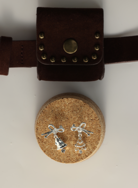 鹿鹿推荐·【圣诞结】限定氛围圣诞树铃铛不对称耳钉