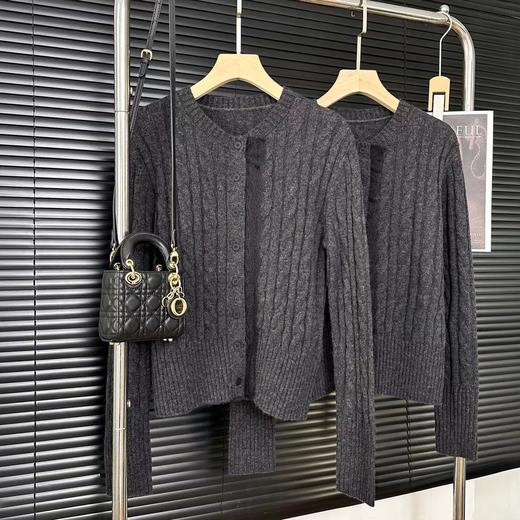 D121460冬季新款精致蕾丝花边拼接羊毛针织开衫外套 商品图0