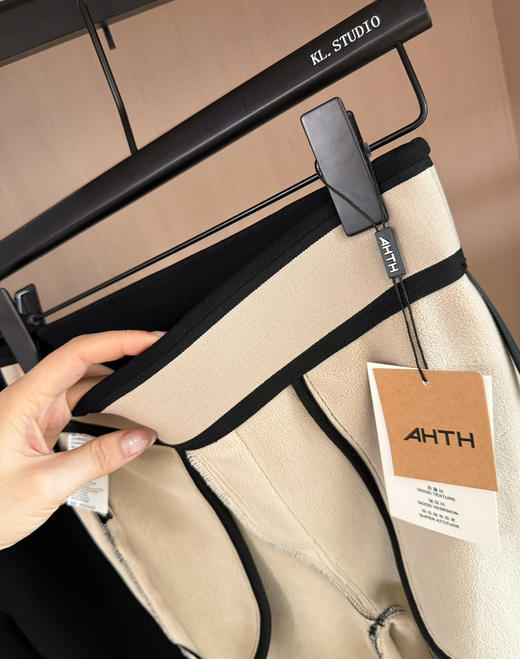 AHTH一体绒加绒喇叭裤 商品图7