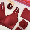 【 Ubras 满印文胸背心款礼盒 SHE IS RED】新年/本命年送礼 送礼袋+礼盒刘雯代言品牌ubras UZ1144061 均码 商品缩略图3