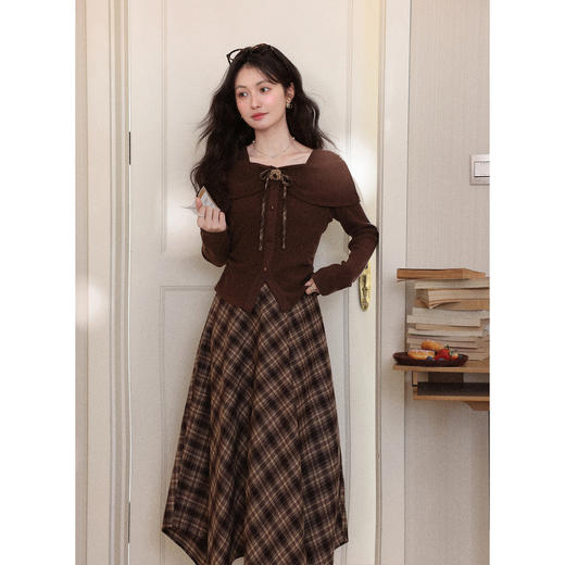 鹿向南【1217/20:00新品前1小时7折限量100件】假两件咖色连衣裙 商品图0