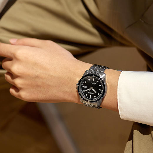 西铁城/CITIZEN光动能复古潮流钢带男表AW1819-56E 商品图3