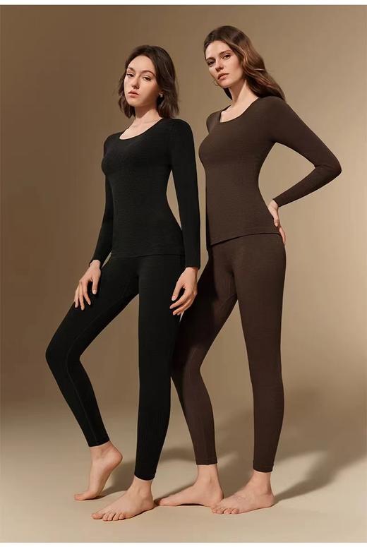 D121412专为女性身形设计修身剪裁山茶花保暖套装 商品图4