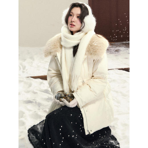 鹿向南【1217/20:00新品前1小时7折限量100件】米白色羽绒服 商品图4