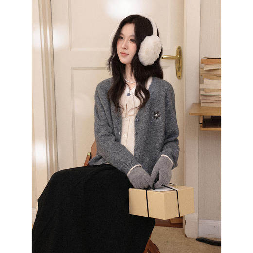 鹿向南【1217/20:00新品前1小时7折限量100件】灰色毛衣 商品图4