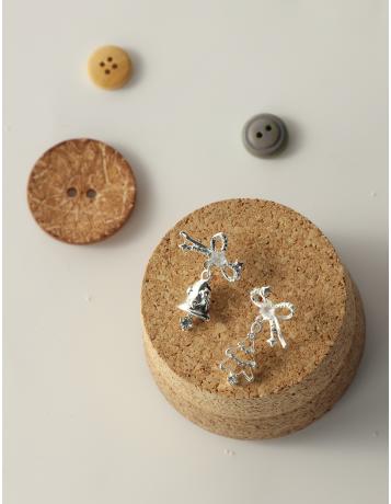 鹿鹿推荐·【圣诞结】限定氛围圣诞树铃铛不对称耳钉 商品图2