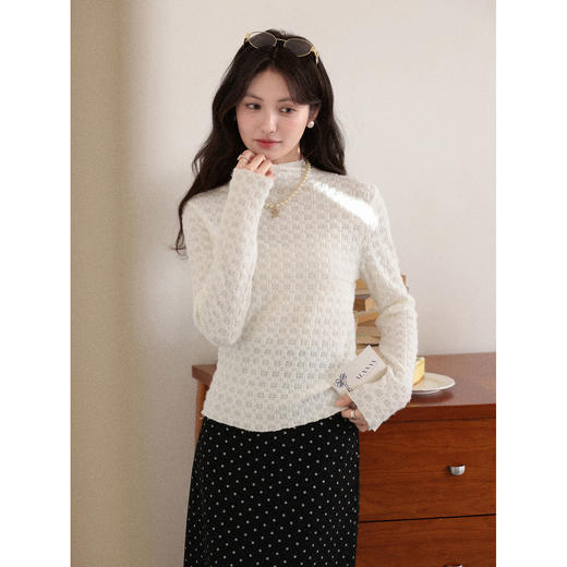 鹿向南【1217/20:00新品前1小时7折限量100件】米白色打底衫 商品图3