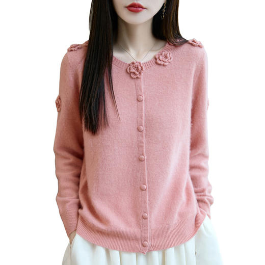 丁摩 100%纯羊毛重磅刺绣钩花开衫R-256 商品图5