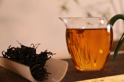 汉合茶业 红茶巅峰 千年野生古树单株 古树滇红奢品 100g 商品图4