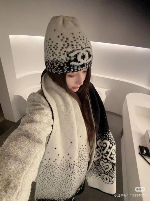 小香25N滑雪系列羊绒羊毛混纺针织冷帽 / 围巾 商品图5