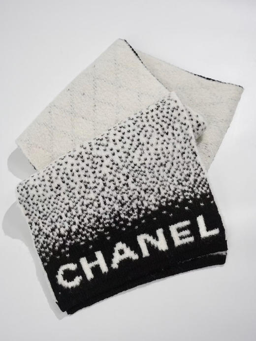 小香25N滑雪系列羊绒羊毛混纺针织冷帽 / 围巾 商品图12