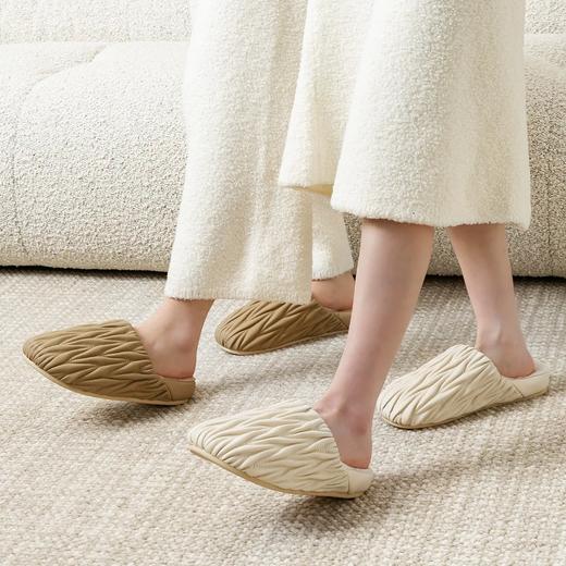 【6F】多样屋（TAYOHYA）云涧轻褶舒适棉拖鞋女士冬季家居室内保暖情侣（鞋型偏小，脚肥需拍大两码） 商品图1